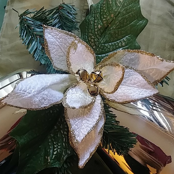 Hanging Bell - Picture 2 of 6